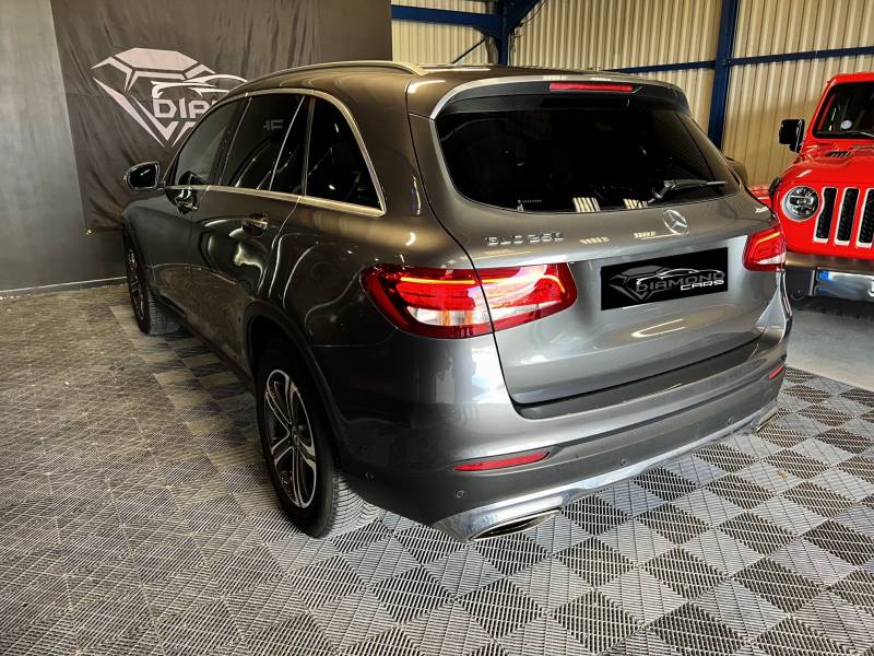 MERCEDES GLC 250 9G-Tronic Executive 4-Matic