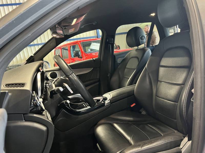 MERCEDES GLC 250 9G-Tronic Executive 4-Matic