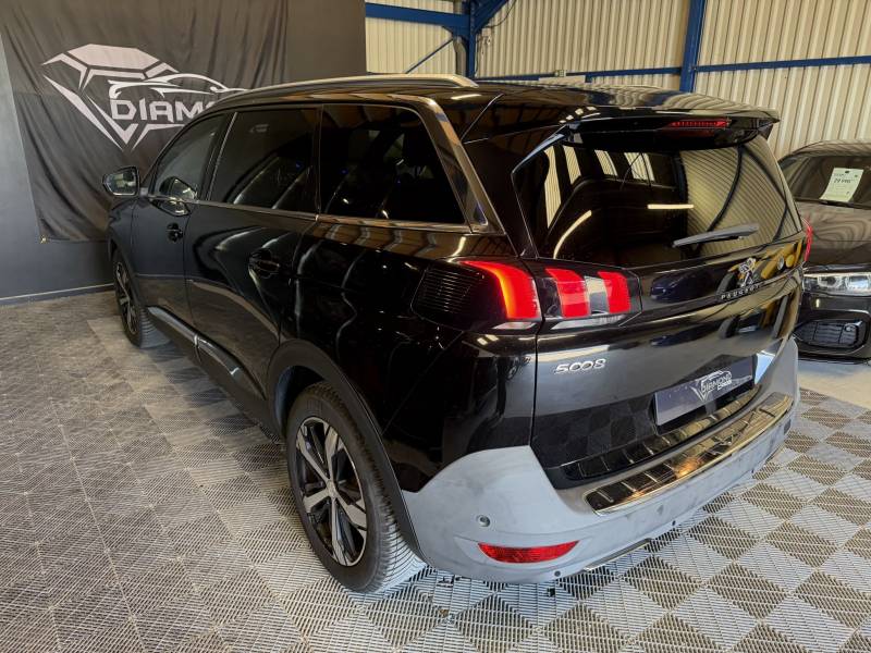 PEUGEOT 5008 1.5 BlueHDi 130 GT LINE