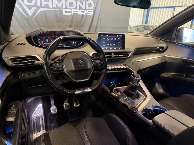 PEUGEOT 5008 1.5 BlueHDi 130 GT LINE
