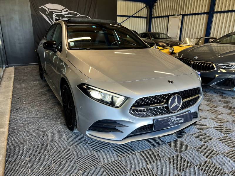 MERCEDES CLASSE A 200 d - AMG Line -*TOIT OUVRANT*