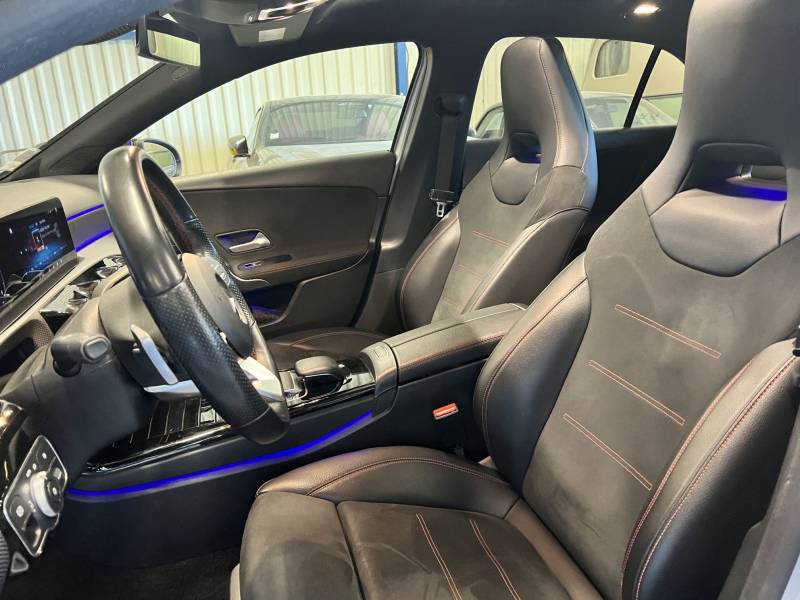 MERCEDES CLASSE A 200 d - AMG Line -*TOIT OUVRANT*