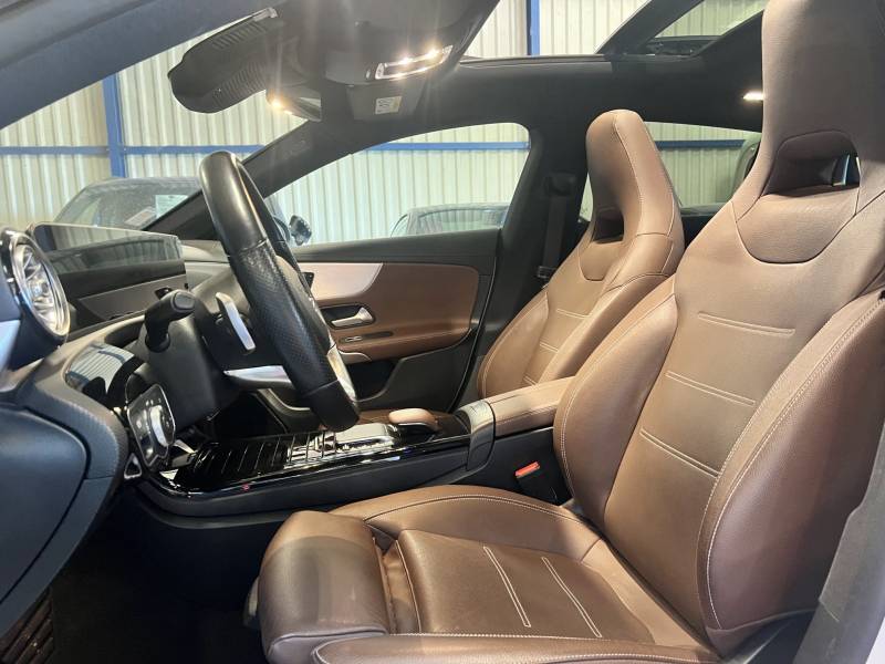 MERCEDES CLA Shooting Brake 220 d - AMG LINE*TOIT OUVRANT*