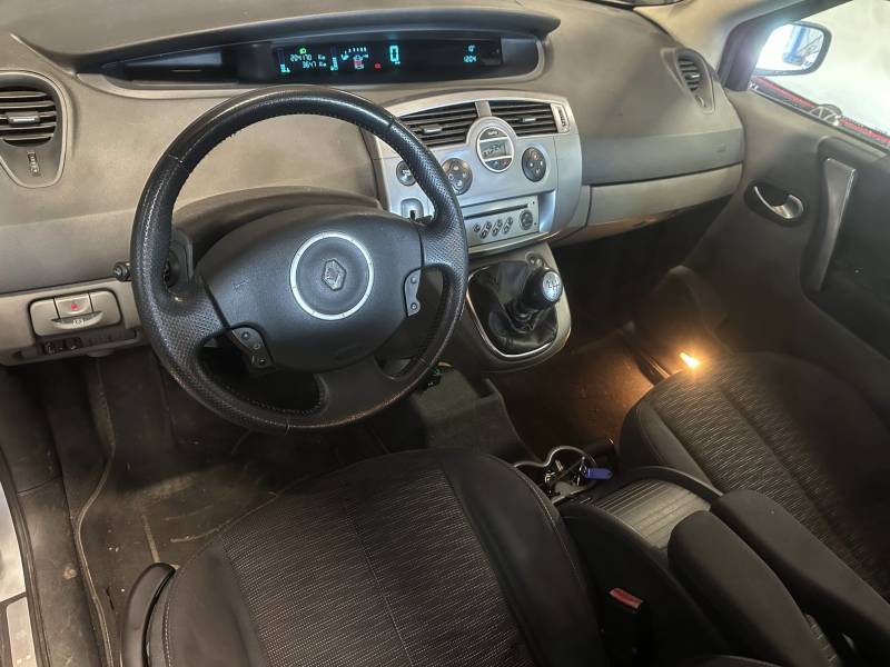 RENAULT SCENIC II 1.5 dCi 105 AUTHENTIQUE