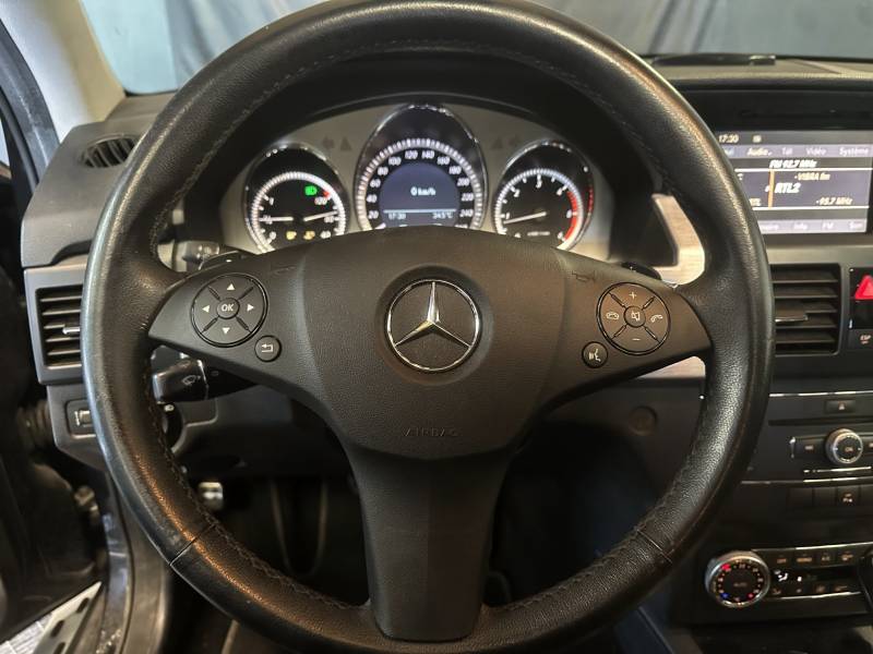 MERCEDES GLK 220 CDI BlueEfficiency BVA 4-Matic * TOIT OUVRANT