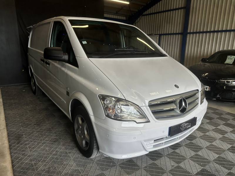 MERCEDES VITO 639 Compact 2.8t 110 CDI *CARPLAY